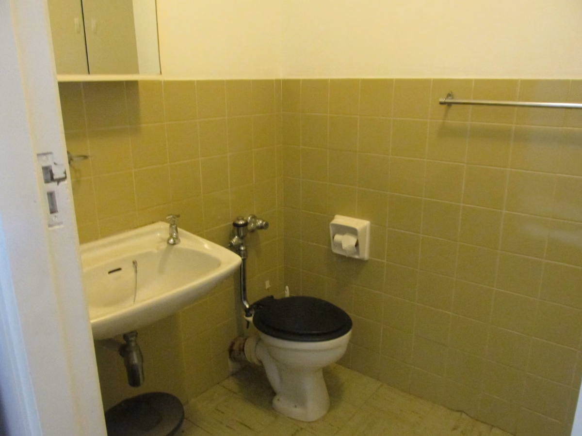 2 Bedroom Flat To Let in Mangweni