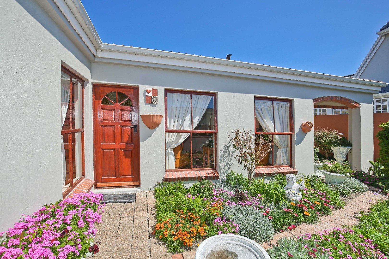 2 Bedroom House For Sale in Mangweni