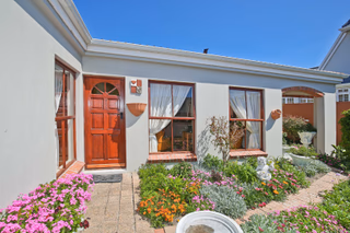 2 Bedroom House For Sale in Mangweni