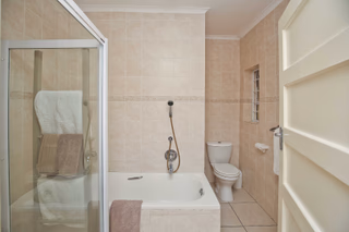 5 Bedroom House For Sale in Mangweni