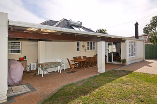 5 Bedroom House For Sale in Mangweni