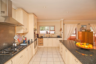 2 Bedroom House For Sale in Mangweni