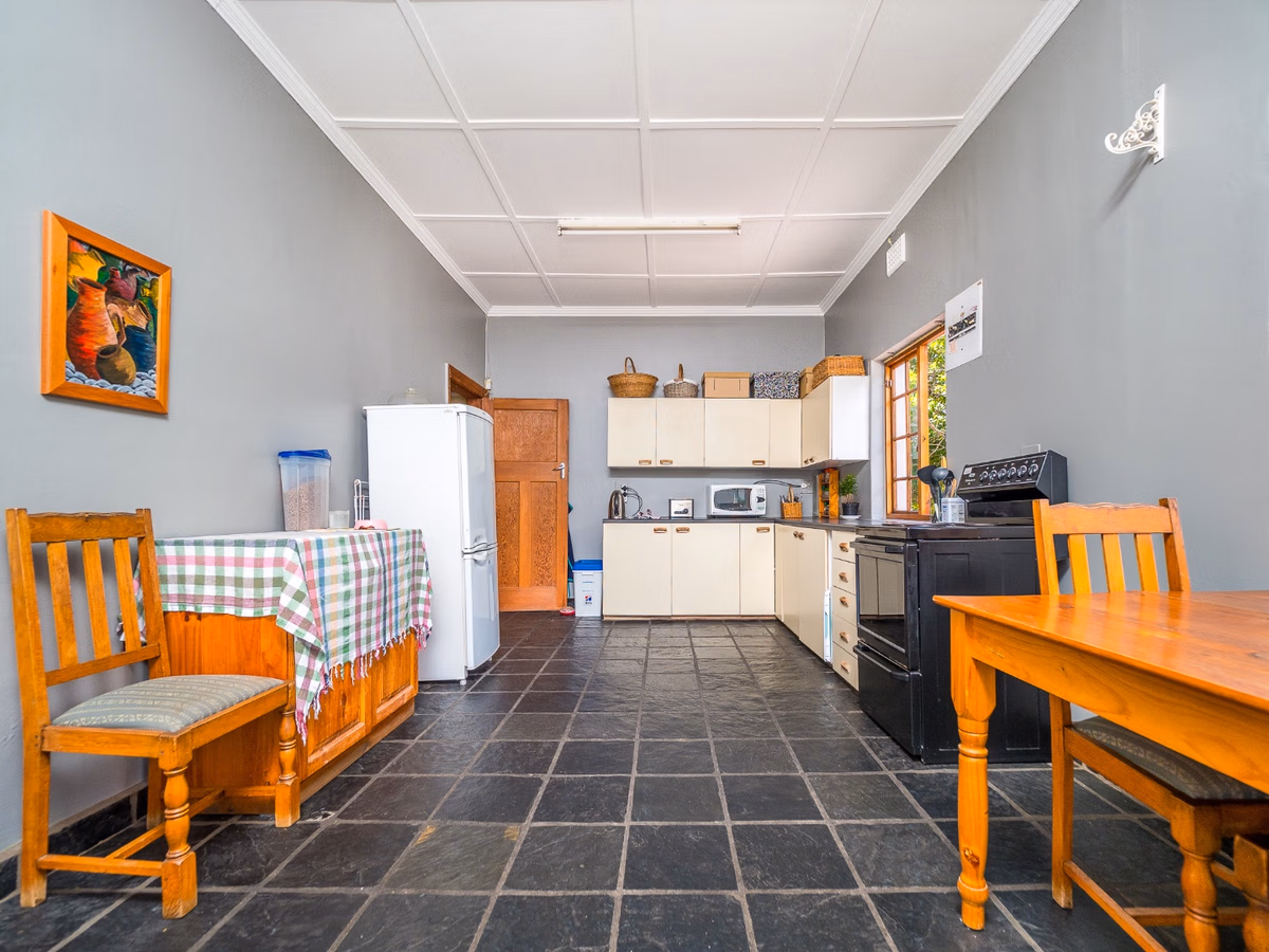 4 Bedroom House For Sale in Mangweni