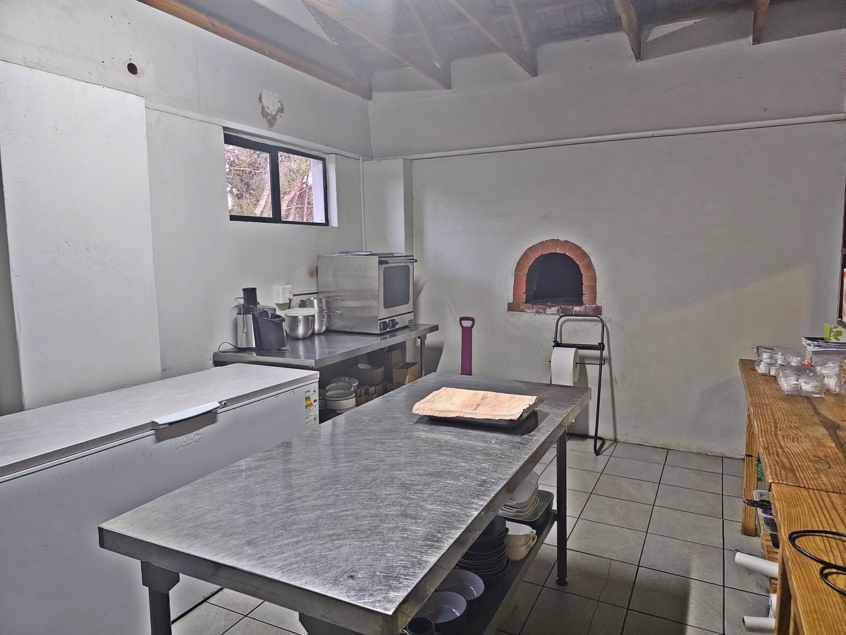 2 Bedroom Apartment For Sale in Ottery