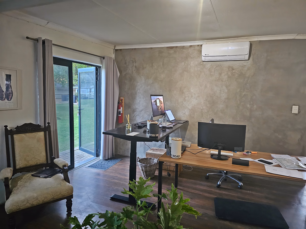 2 Bedroom Apartment For Sale in Ottery