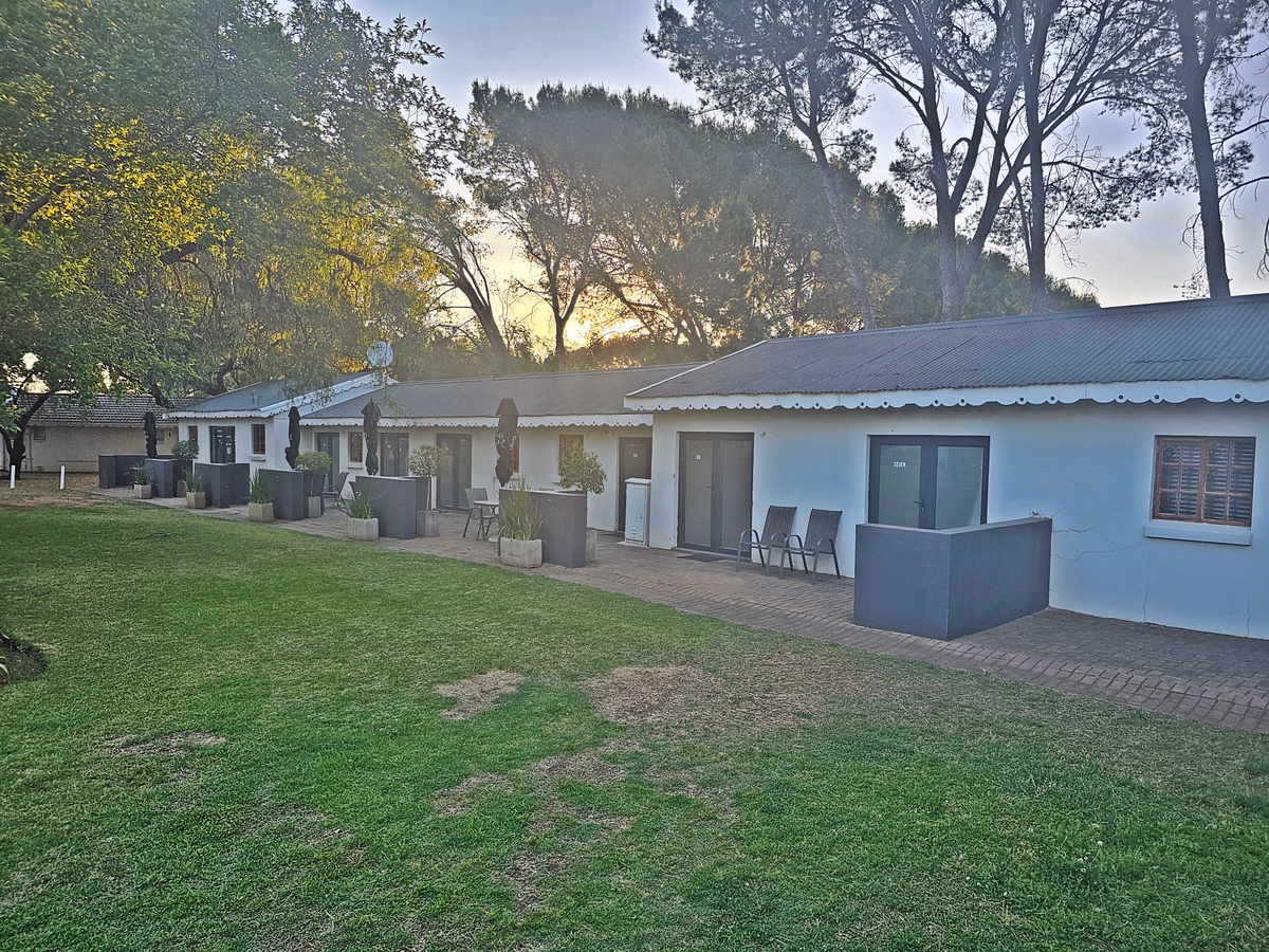 2 Bedroom Apartment For Sale in Ottery