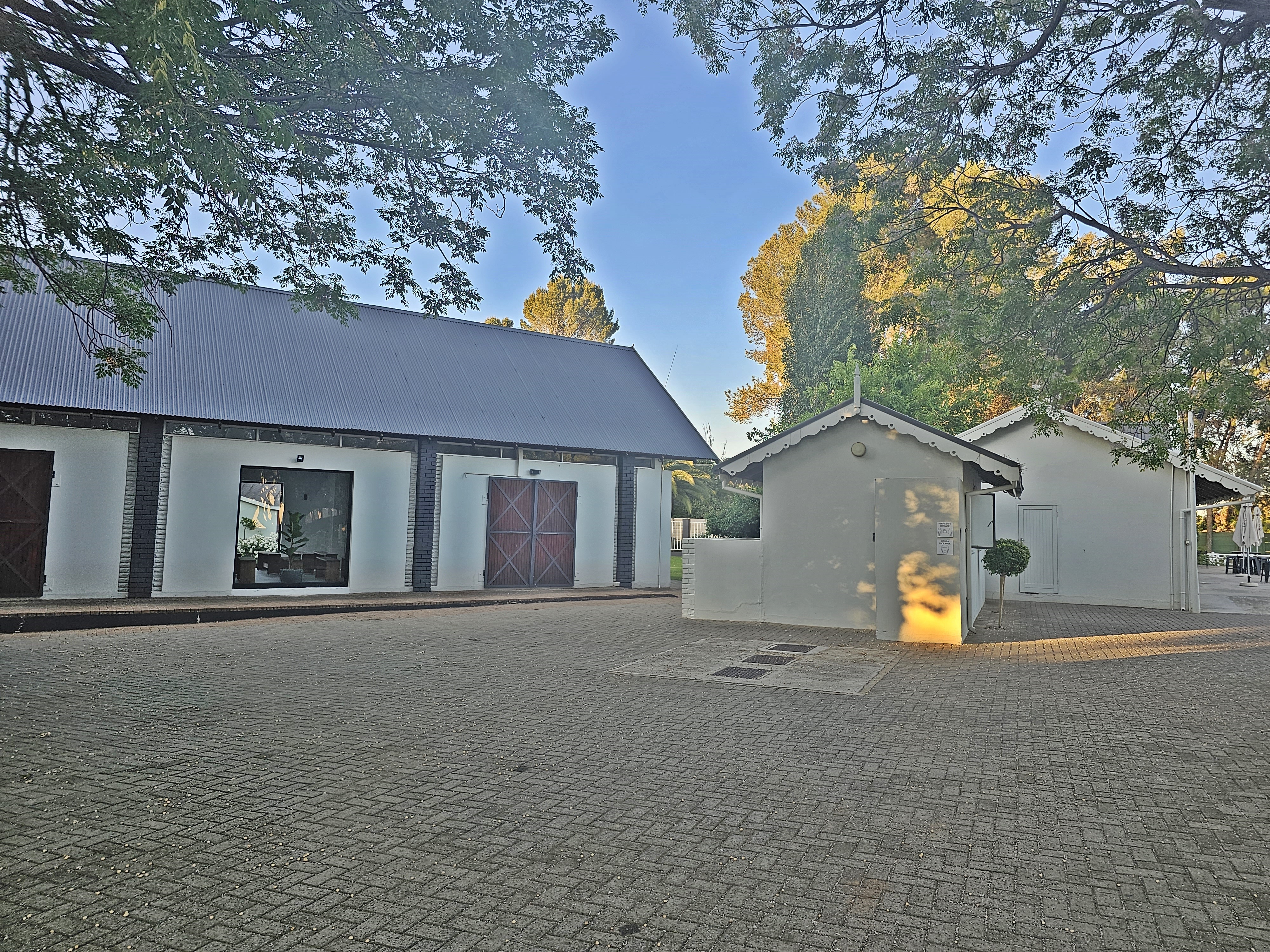 2 Bedroom Apartment For Sale in Ottery