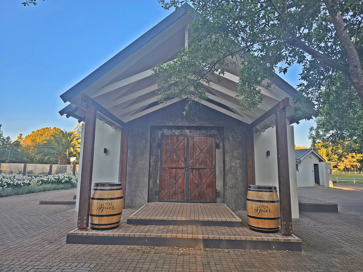 2 Bedroom Apartment For Sale in Ottery