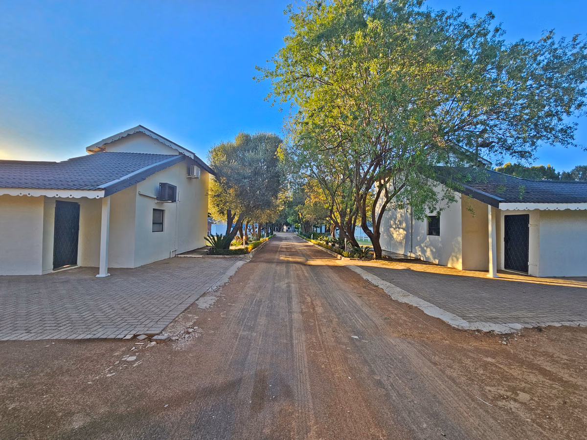 2 Bedroom Apartment For Sale in Ottery