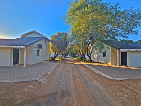 2 Bedroom Apartment For Sale in Ottery