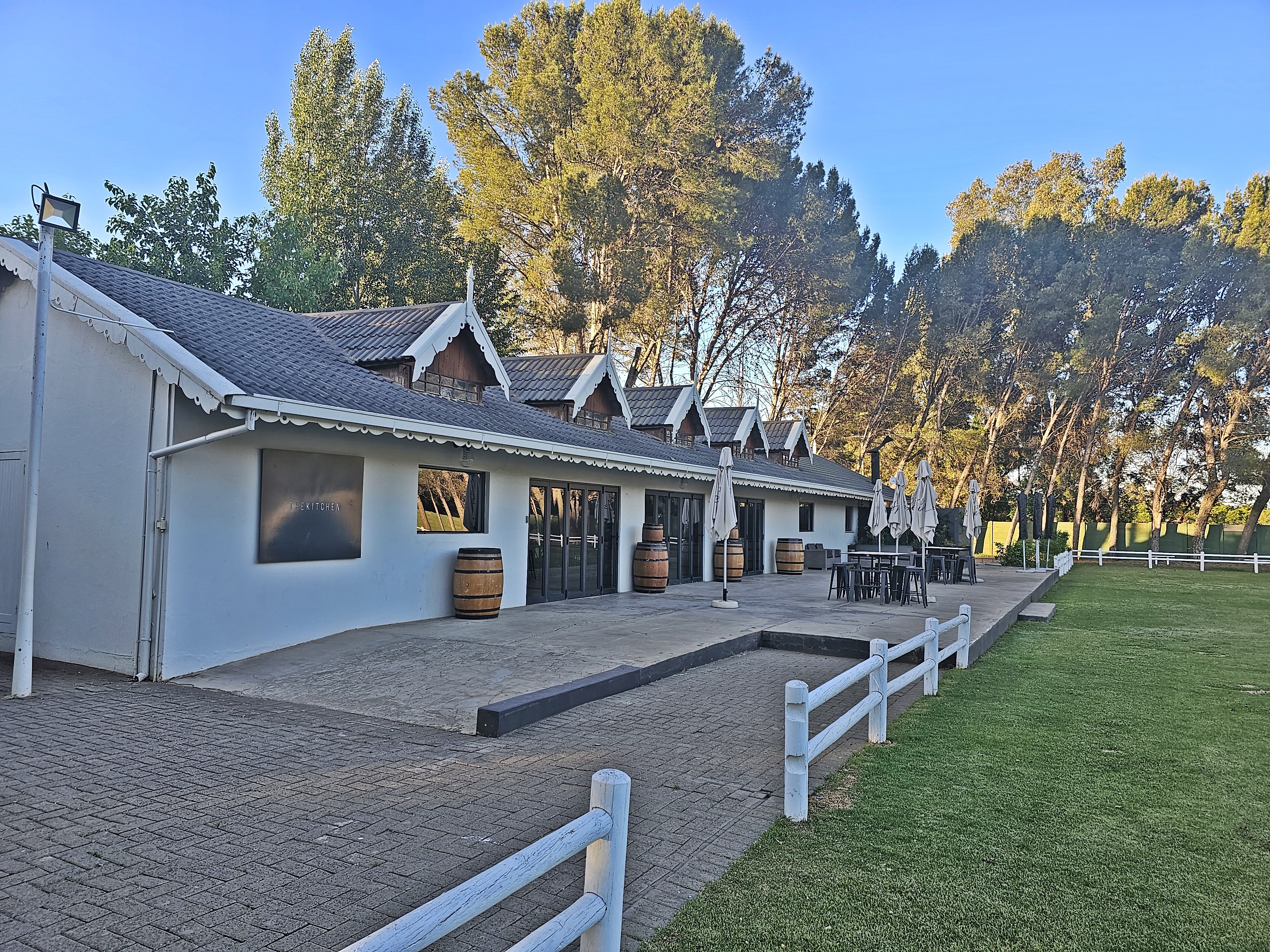 2 Bedroom Apartment For Sale in Ottery