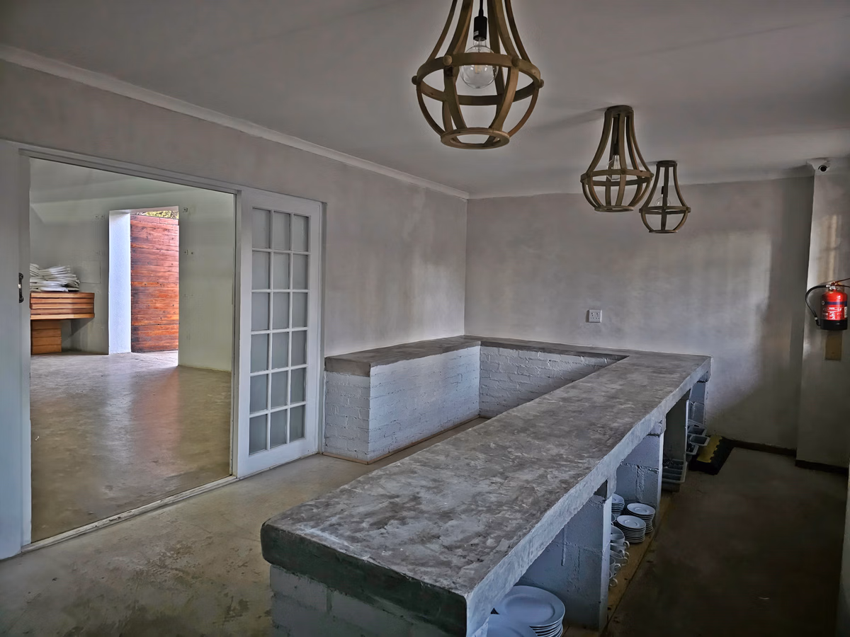 2 Bedroom Apartment For Sale in Ottery