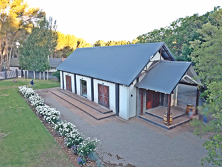 2 Bedroom Apartment For Sale in Ottery