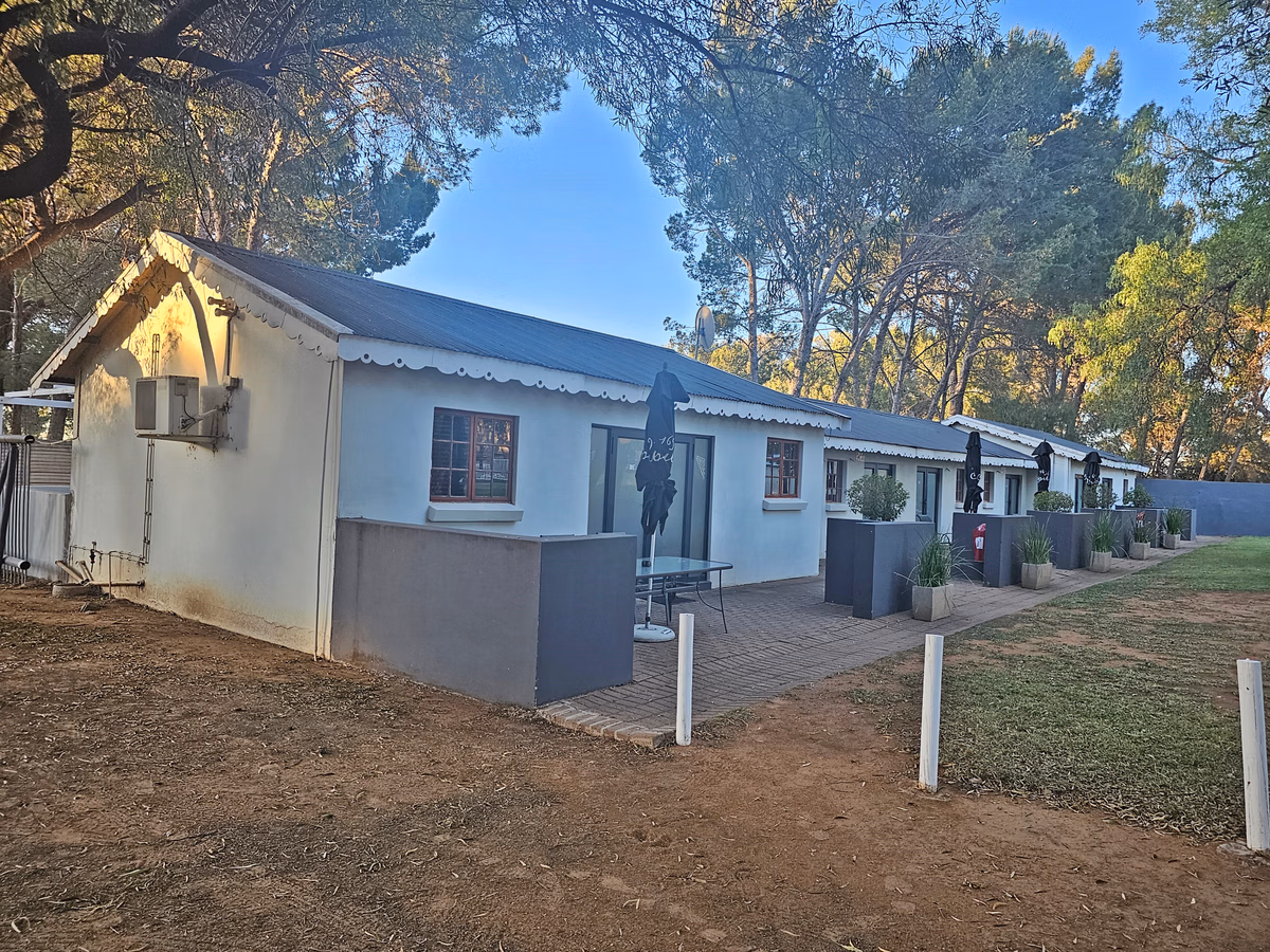2 Bedroom Apartment For Sale in Ottery