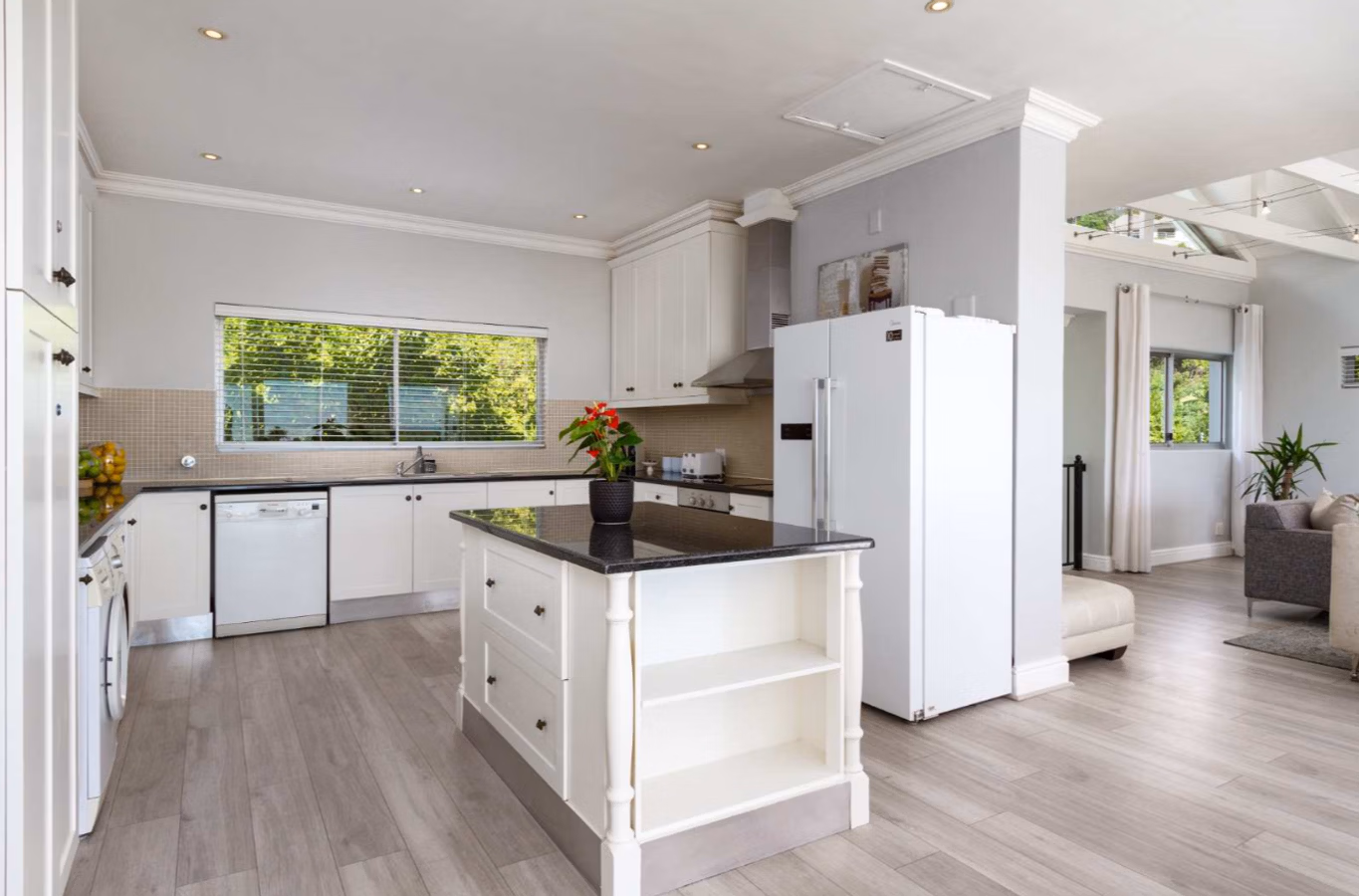1 Bedroom House For Sale in Cape Gate