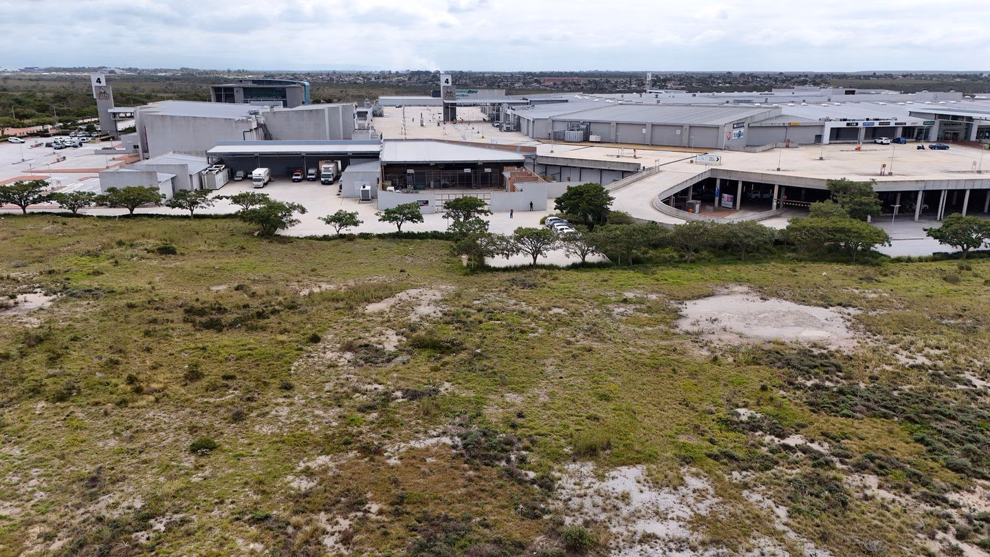 24,705m² Vacant Land For Sale in Bay West