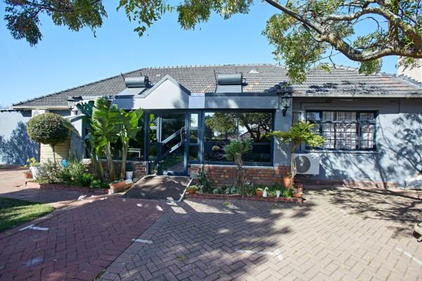 3 Bedroom Apartment To Let in Pinelands