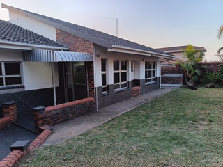 1 Bedroom Apartment For Sale in KwaZululiyaduma