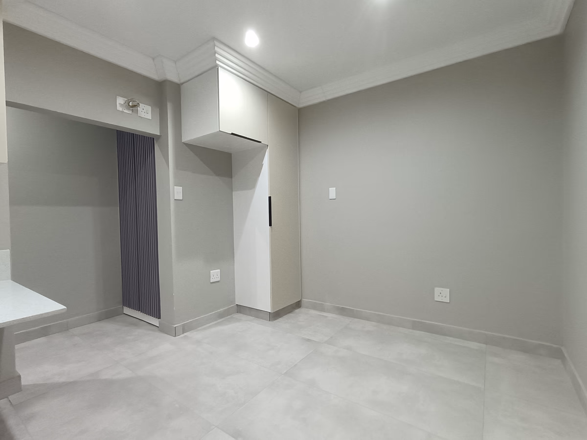 1 Bedroom House For Sale in Newlands West