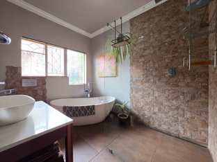 2 Bedroom House For Sale in Parlock