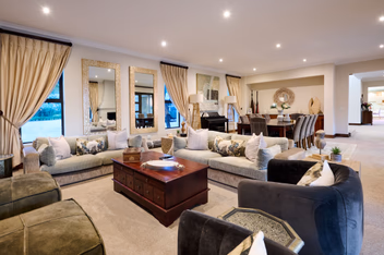 2 Bedroom Apartment For Sale in Ottery