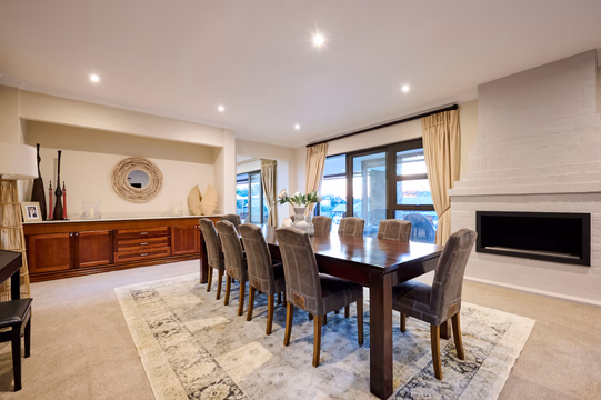 2 Bedroom Apartment For Sale in Ottery