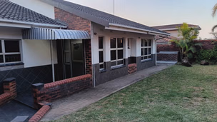 3 Bedroom House For Sale in Newlands